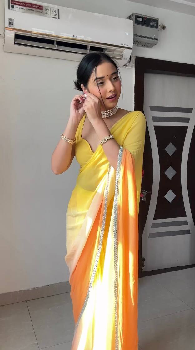 YELLOW gergotte Saree For Womens With Unstiched Blouse Piece